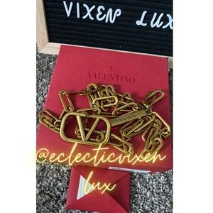 Valentino Garavani Vlogo Chain Belt